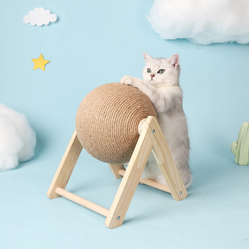 Cat scratching ball made of sisal.