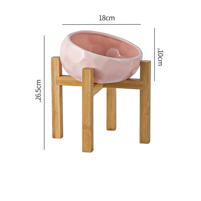 Ergonomic elevated pet food bowl.