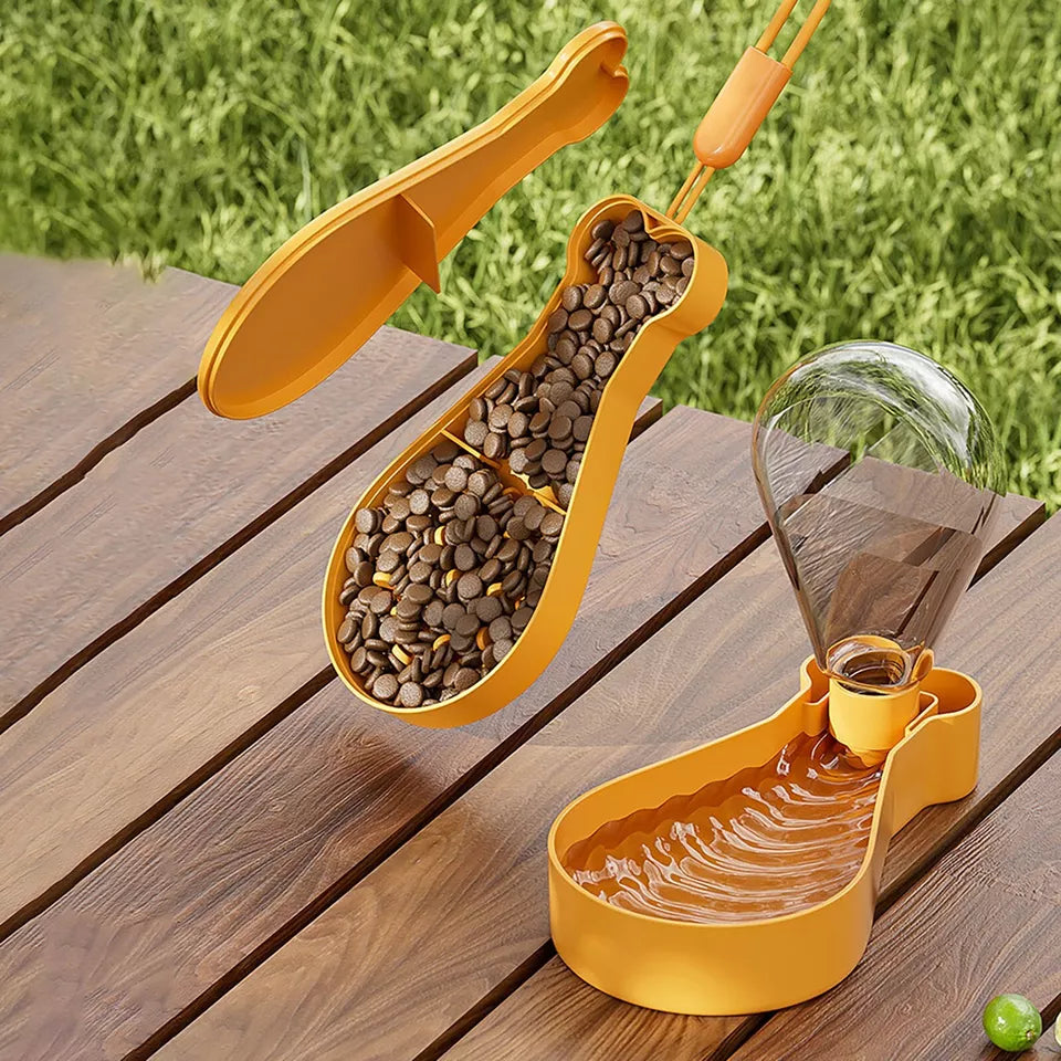 2in1 feeding station for on the go in chicken leg look.